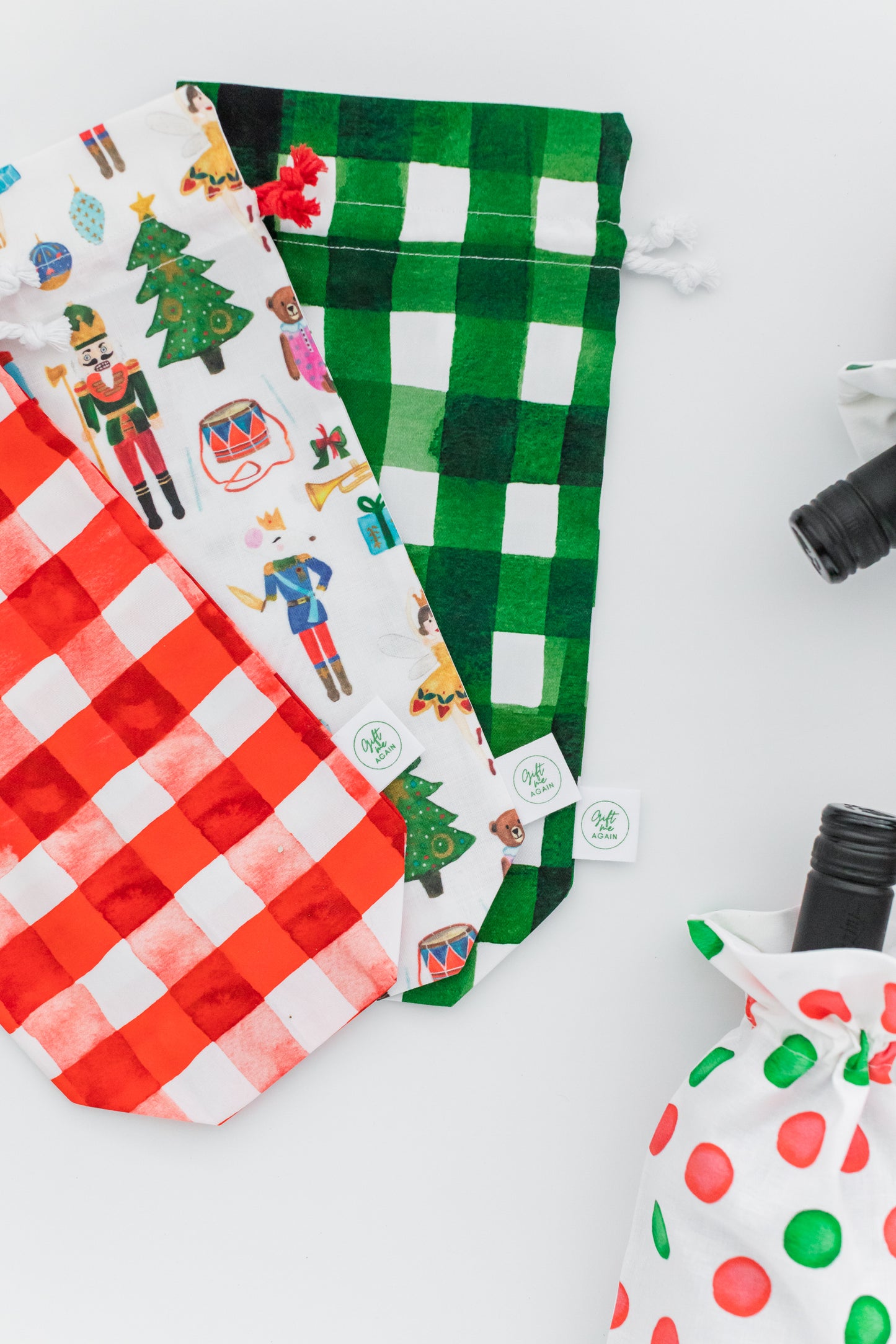 Classic Christmas Gift Bag Bundle